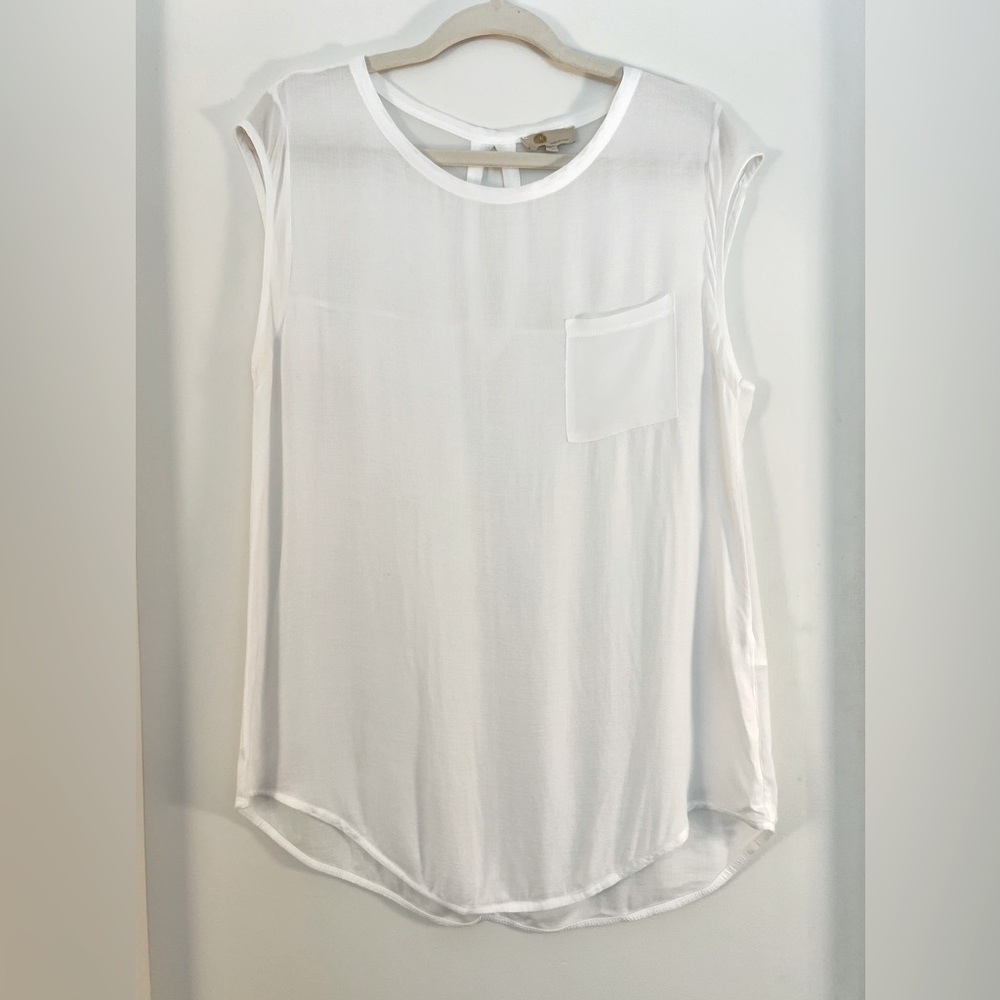 M MADE IN ITALY White Sleeveless Blouse, Size L